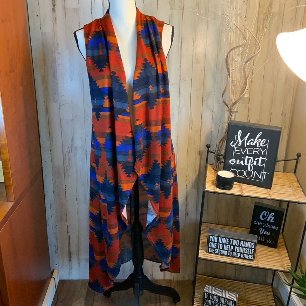 Western long sleeveless cardigan, size small by Pink Boutique